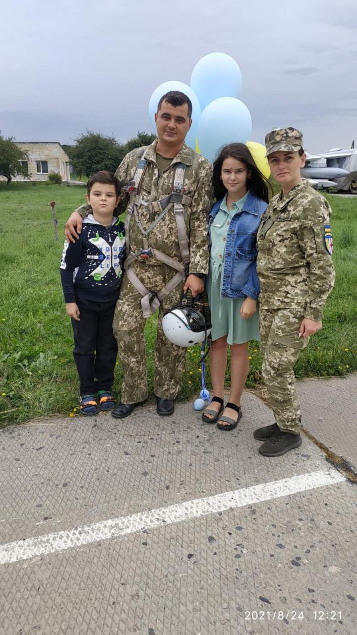 Сергій Вербицький із родиною (Фото надане пресофіцерами Повітряних сил)