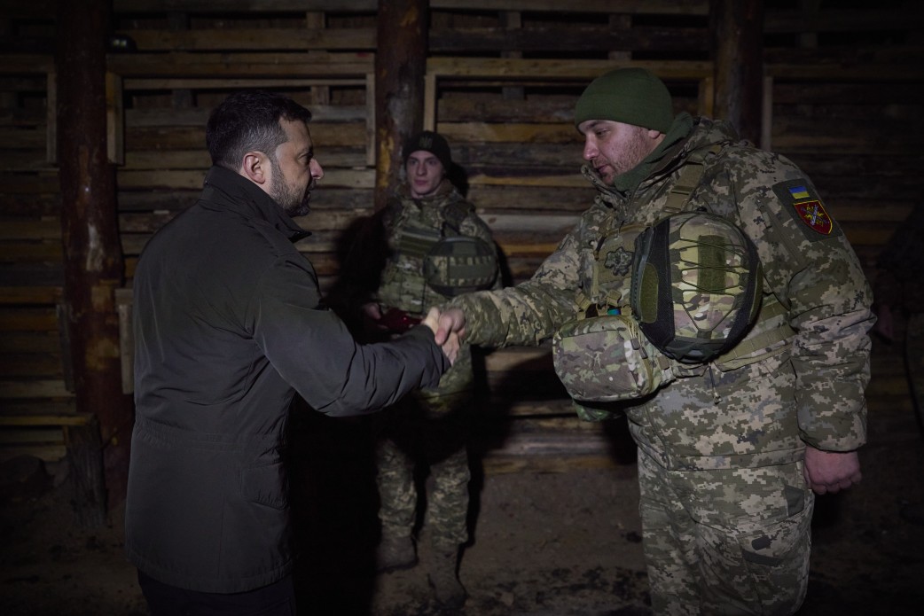 ПВО и изменения в работе дронов: Зеленский собрал Ставку в Запорожье