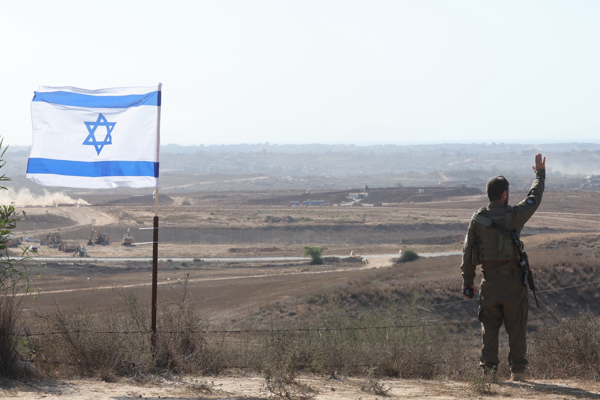 Izrael zaostruje potovalno opozorilo za Združene arabske emirate in umika diplomatsko osebje